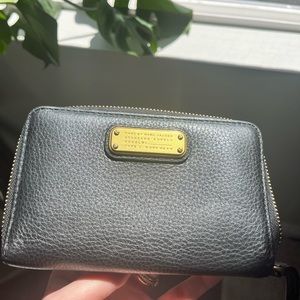 Marc Jacobs Black Wristlet Wallet- Fits iPhone 12 & 13 mini